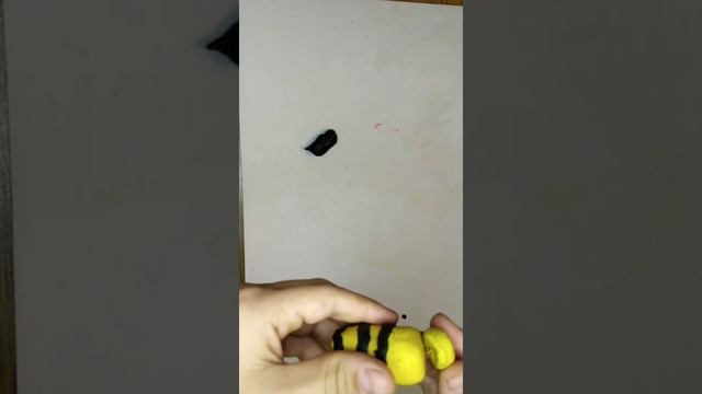 Леплю фигурку пигги пчёлки из игры роблокс! смотреть онлайн