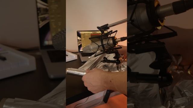 Сыграл Crazy Frog на фольге (не спрашивайте зачем) смотреть онлайн