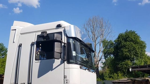 Козирок сонцезахисний з нержавіючого металу для Renault Magnum з кріпленням в комплекті.15540 смотреть онлайн