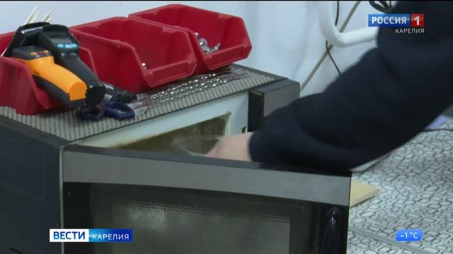 Житель Кондопоги открыл бизнес по изготовлению приманок для рыбы смотреть онлайн