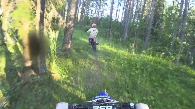 Рубимся на ПИТБАЙКЕ и МИНСКЕ по полям и грязи Ч.1 смотреть онлайн