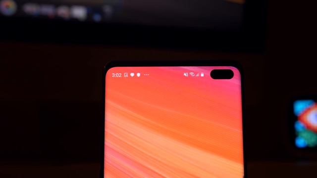 24 Hours with the Galaxy S10 Plus - First Impressions!! смотреть онлайн