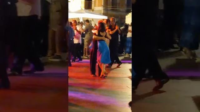 Un tango italiano. Tangheri in piazza. смотреть онлайн