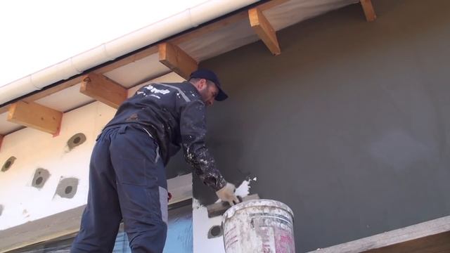 Базовый армирующий слой из Фасадной стеклотканевой сетки Bautex Крепикс 2000 и клея Ceresit CT85 смотреть онлайн