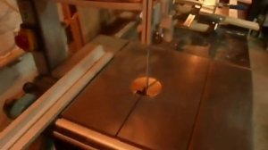 ленточная пила Makita LB1200F