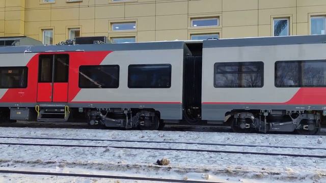 ЭС2Г-154 с сообщением Дёма-Иглино отправляется со станции Уфа смотреть онлайн