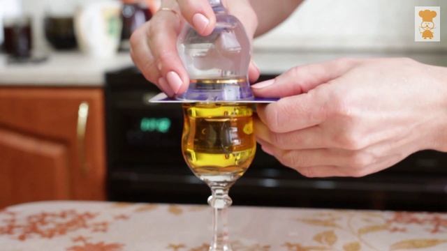 Что будет, если смешать масло с водой/What happens if you mix oil with water смотреть онлайн