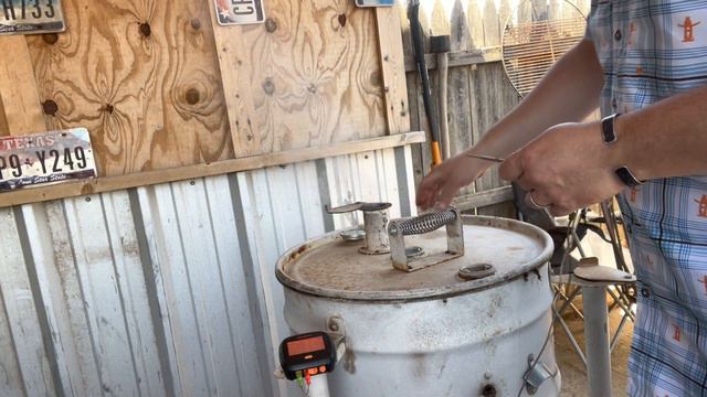 How to Smoke a Brisket on an Ugly Drum Smoker - EASY BRISKET RECIPE смотреть онлайн