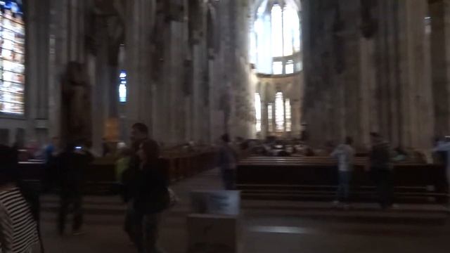 Германия, Кёльн Собор внутри смотреть онлайн