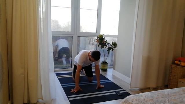 Тренируемся дома. Тренер по вольной и греко - римской борьбе Руслан Акчурин. смотреть онлайн