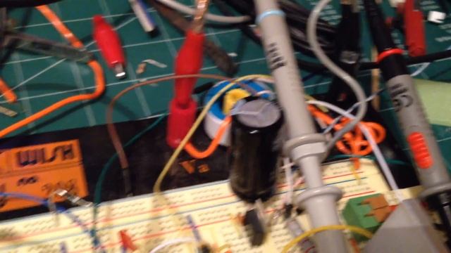 Исследование аномалий фонарика. Наведенные пачки. смотреть онлайн