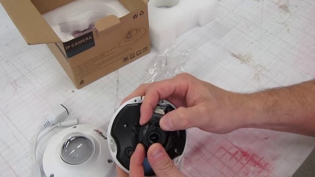 Dahua IPC-HDB3200CN 2mp IP Camera Unboxing смотреть онлайн