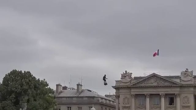 Французский железный человек смотреть онлайн