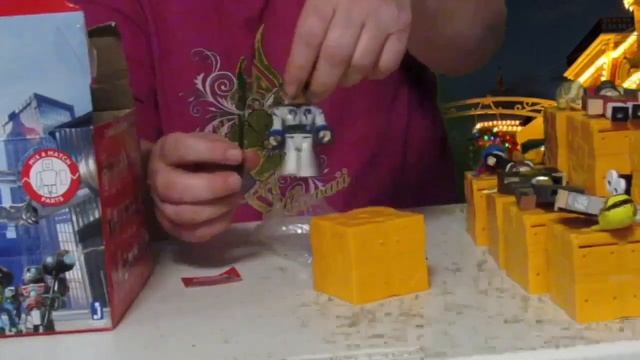 Unboxing Huge Lot/Case of Roblox Series 5 Mystery/Blind Box Action Figures смотреть онлайн