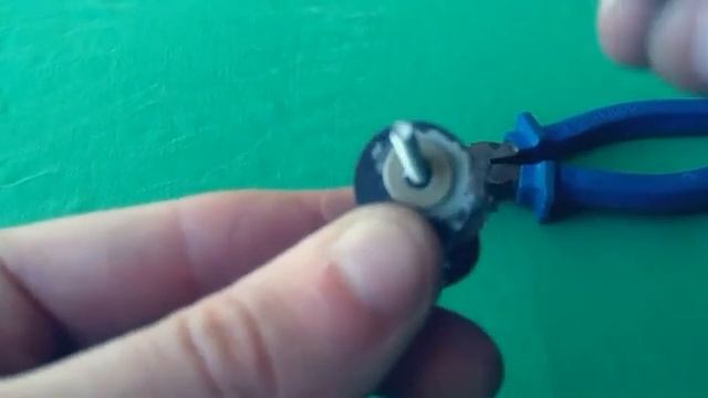 Как сделать штатив для телефона. Самый простой способ смотреть онлайн