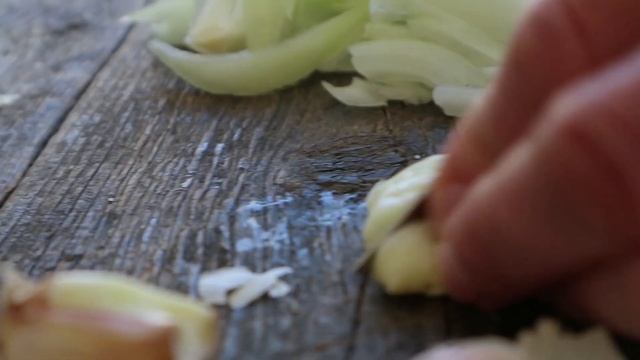 Карп в сметане. Охота на карпа! | Как вкусно приготовить карпа | Karp po starzawsku смотреть онлайн