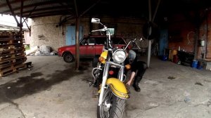 ЛАЙФХАК Как вывесить колесо мотоцикла без домкрата, регистрации и СМС [Vulcan Rider]