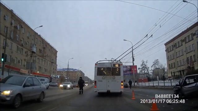 08 01 2019 Волгоград ДТП Ворошиловский район ул. Рабоче - Крестьянская 38 (130 школа) смотреть онлайн
