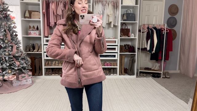 LOFT HOLIDAY TRY-ON HAUL! Festive and Cozy Looks!! Vlogmas 2021🌲 смотреть онлайн