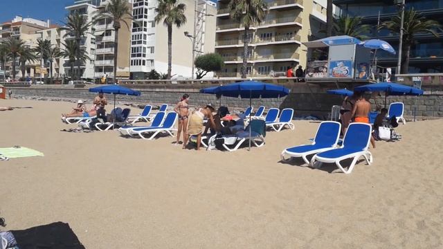 Center Beach. Lloret de Mar. Spain. July 09, 2022. смотреть онлайн