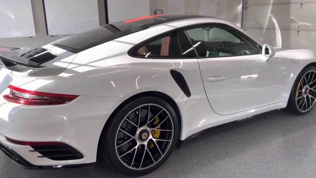 Porsche Turbo S 991.2 Red Motorsport Stripe смотреть онлайн