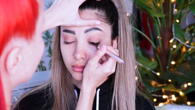 Делаю макияж Арианы Гранде на другом человеке | Ariana Grande look makeup tutorial ♡ смотреть онлайн