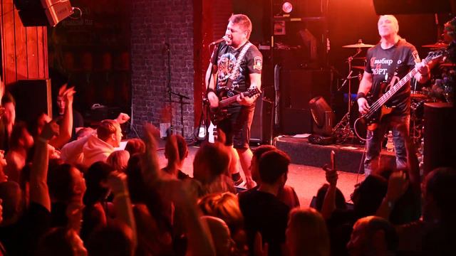 Сельский кайф. Черный вторник смотреть онлайн