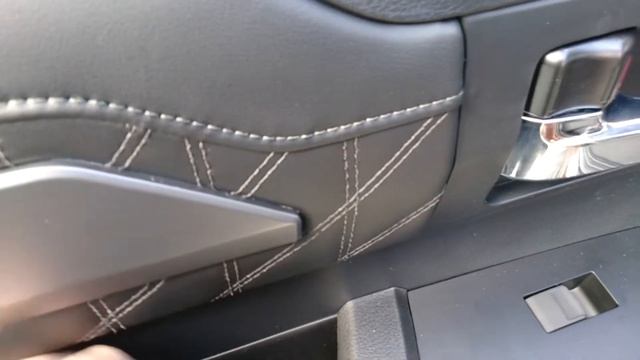 Test Toyota Tundra  2014 #4 Look Outside - Inside