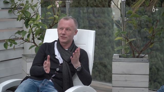 АЛЕКСЕЙ КУТЧЕР, ОТЕЛЬ FORWARD: Управляющий в малом отеле 6+ смотреть онлайн