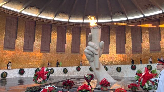 Вечный огонь (Мамаев Курган) смотреть онлайн