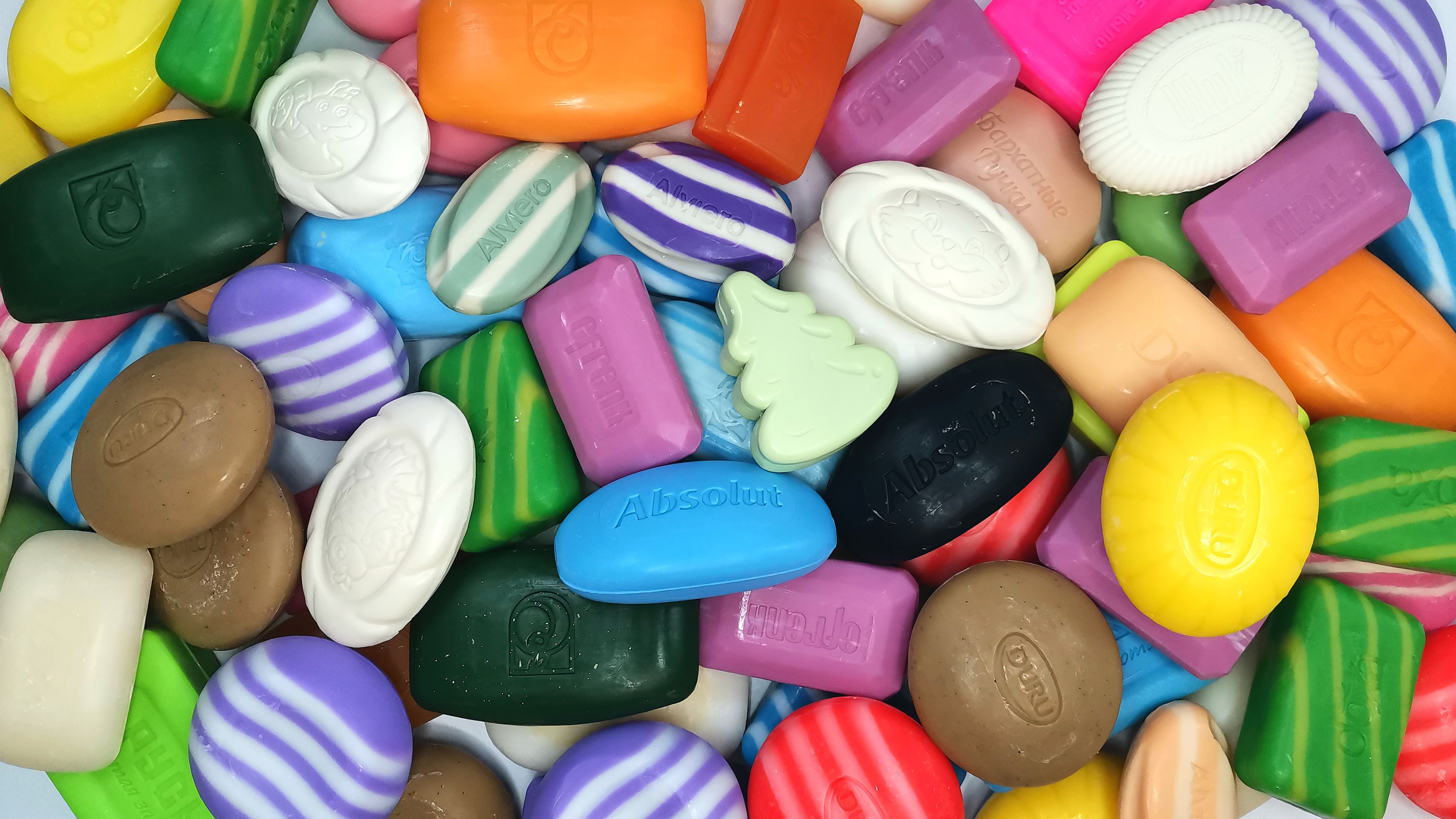 Распаковка яркого мыла. Асмр. Unpacking soap. ASMR смотреть онлайн