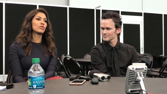 NYCC 2016: 'Sleepy Hollow' Interviews with Janina Gavankar and Jeremy Davies смотреть онлайн