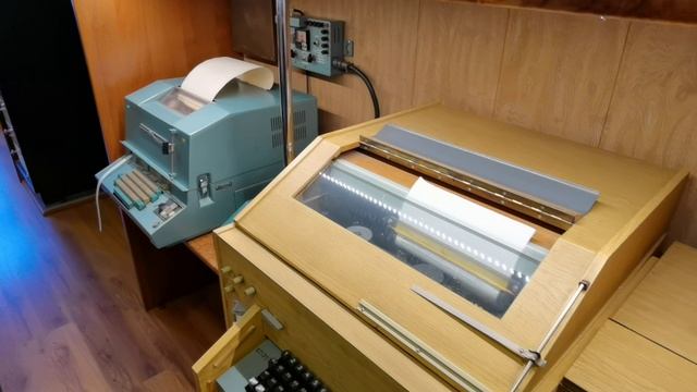 Как отправить СМС в 20-ом веке? Живой музей МТУСИ смотреть онлайн