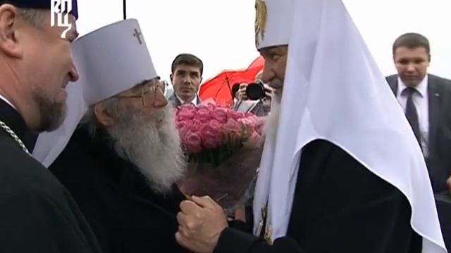 Патриарха Кирилла встретили в Санкт-Петербурге смотреть онлайн