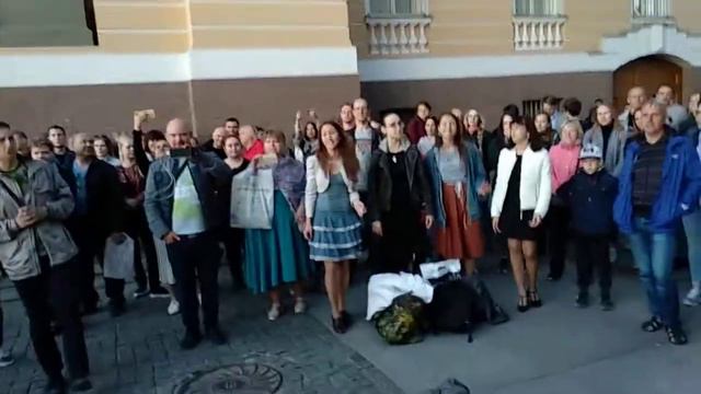 Хоровой флешмоб на Дворцовой."Солдатушки" смотреть онлайн