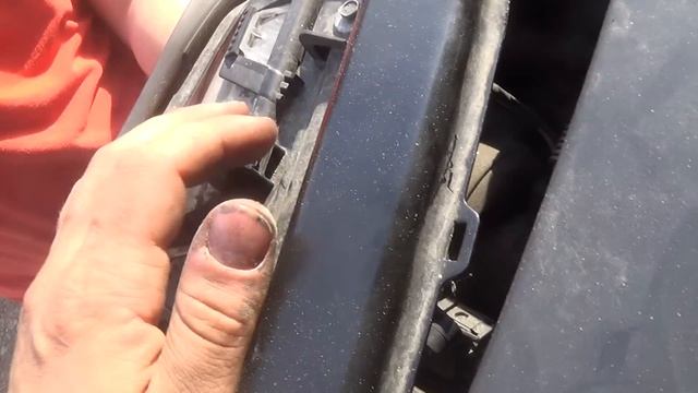 Как разобрать фару на BMW 3 series смотреть онлайн