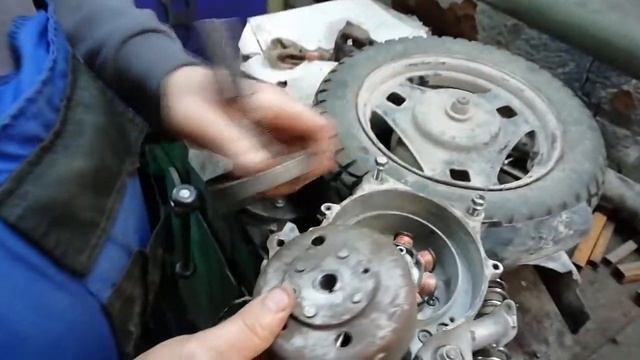 СНЯТИЕ МАГНЕТЫ ГЕНЕРАТОРА SUZUKI LETS 2 смотреть онлайн
