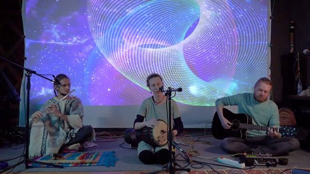 Ganga Mantra & Sunshine Musica - Горы / Море?️????☀️???✨ @ganguryashka Авторские песни Алины и Димы смотреть онлайн