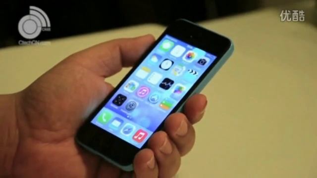 Работающий iPhone 5C с iOS 7 на борту смотреть онлайн