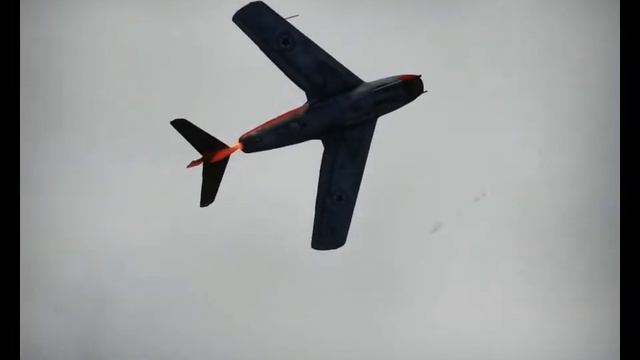 War Thunder - Jet Gameplay MIG 15 смотреть онлайн