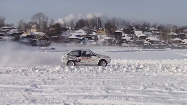 Чемпионат Пермского края по автомобильным ледовым гонкам смотреть онлайн