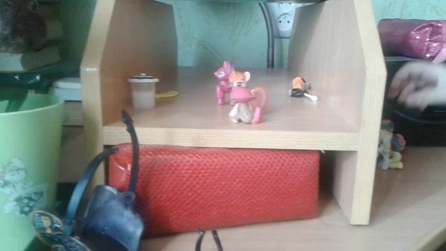 ВИДЕО ПРО ИГРУШЕЧНЫХ ЛОШАДЕЙ: загон для игрушечных лошадей и пони смотреть онлайн