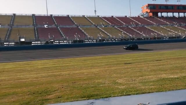 2 000 л.с. !!! Toyota Land Speed Cruiser от Toyota Racing (SEMA 2016) смотреть онлайн