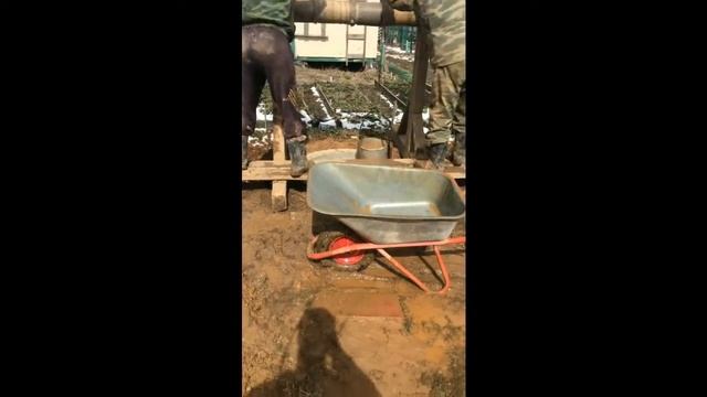 Летчики танцуют / Колодцы копают / Бенни Беннаси смотреть онлайн