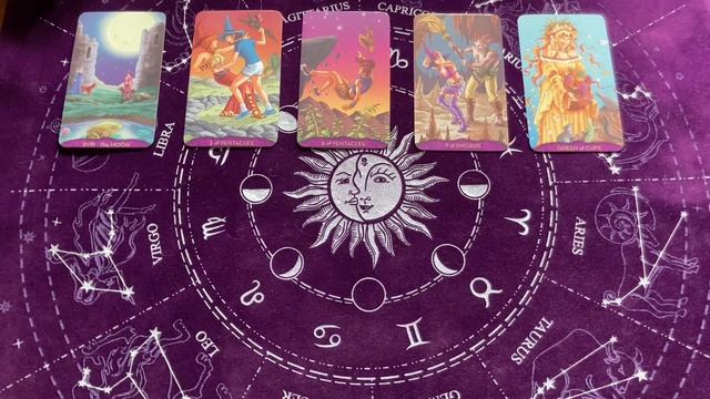 ГАДАНИЕ НА КАРТАХ ТАРО. ГАДАНИЕ НА БУДУЩЕЕ смотреть онлайн