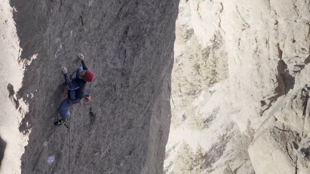BD Athlete Adam Ondra: The Just Do It (5.14c) Onsight смотреть онлайн