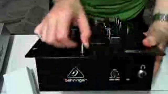Unboxing Mixer Behringer NOX101 - En Español смотреть онлайн