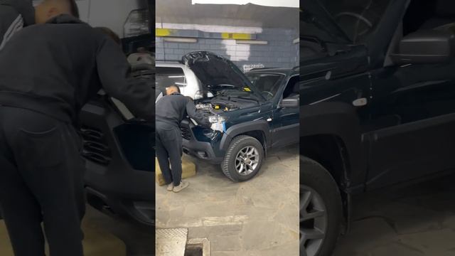 Установка билед линз на любой автомобиль мира за 6 часов - #ретрофит #полировка #бронь #спецтехника смотреть онлайн