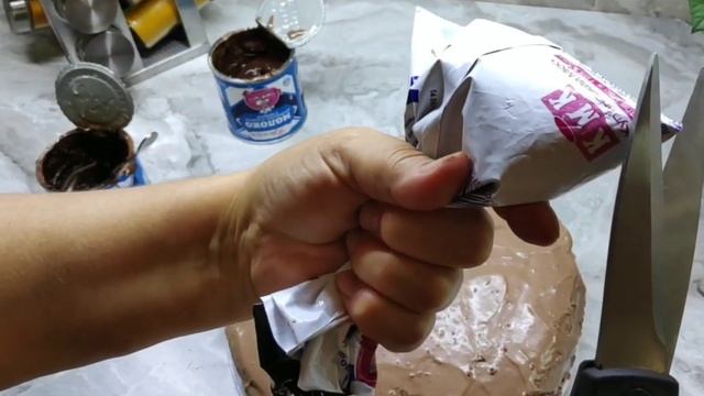 КАК УКРАСИТЬ ТОРТ, если нет шприца и кондитерского мешка смотреть онлайн