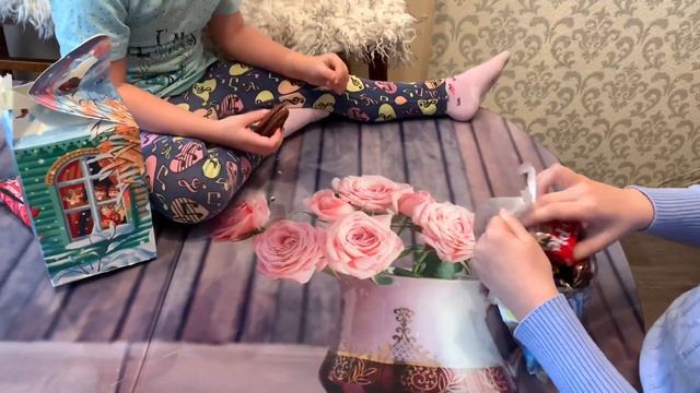 Домашний Влог/ Школьнй новогодний подарок для Насти/ Vlog смотреть онлайн